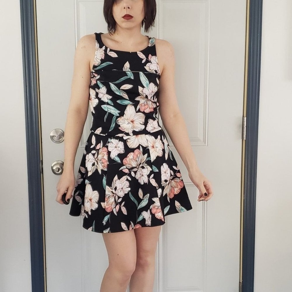 Black‎ and Pink Floral Skirt Set